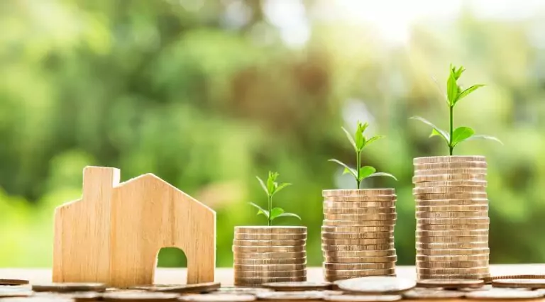 Lohnt es sich jetzt, in Immobilien zu investieren?